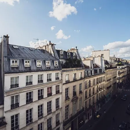 Splendid With Balcony & Montmartre View * Paryż